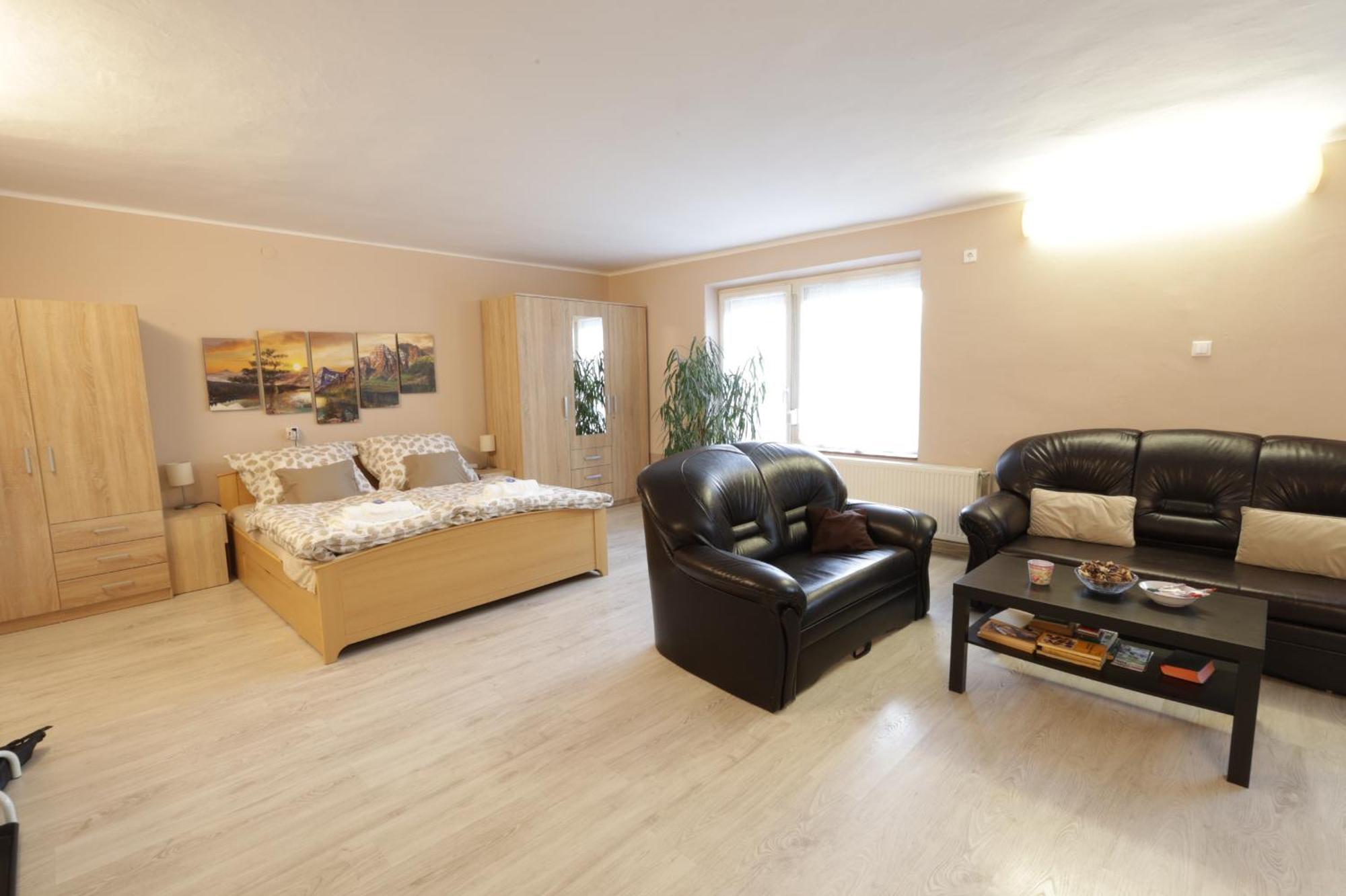 Stardust Apartman Pécs Exterior foto